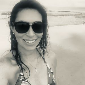 Hi! Welcome to my closet!!